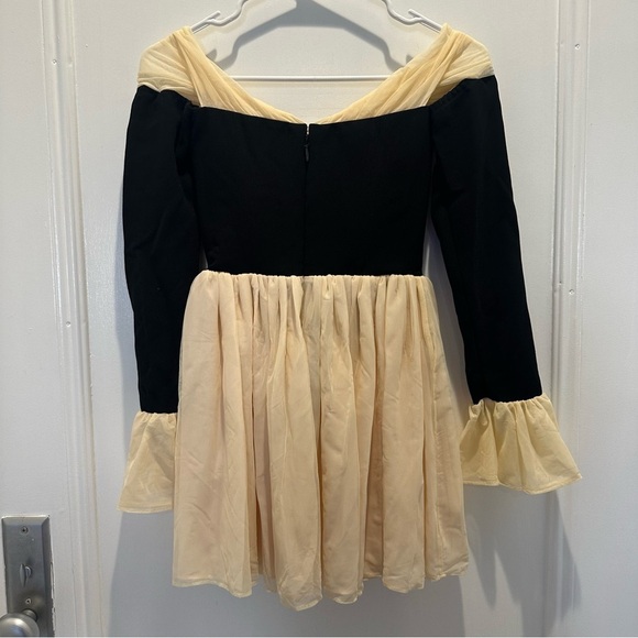HOUSE OF CB 'Alana' Black & Cream Off Shoulder Dress - Picture 10 of 10
